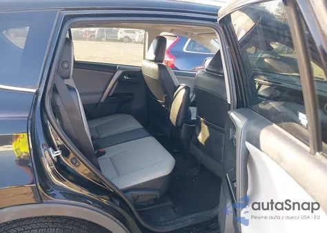 2018 Toyota Rav4 Limited z USA, uszkodzony, nr VIN 2T3DFREV8JW828626